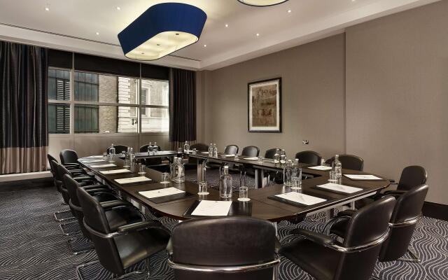 DoubleTree by Hilton London Victoria