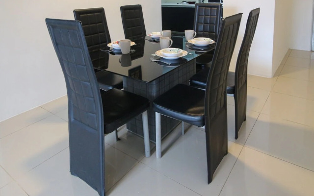 OYO Home 577 Premium 1BR Taragon Puteri