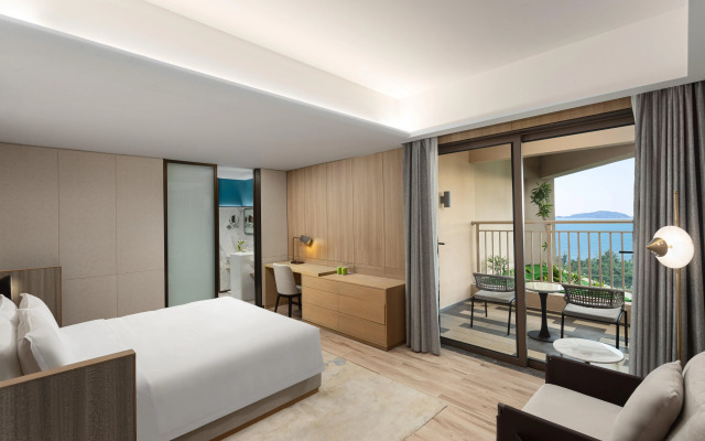 Holiday Inn Resort Sanya Bay by IHG