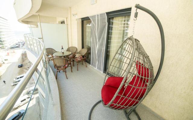 Studio 60 On The Beach by Casa del Mar