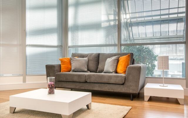 Heathrow Lodges by Thesquare