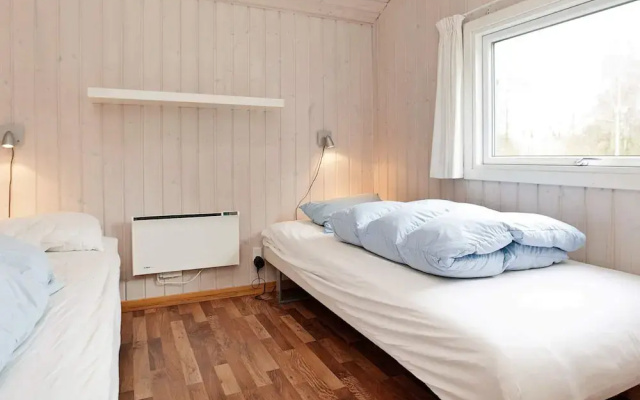 4 Star Holiday Home in Vaeggerlose