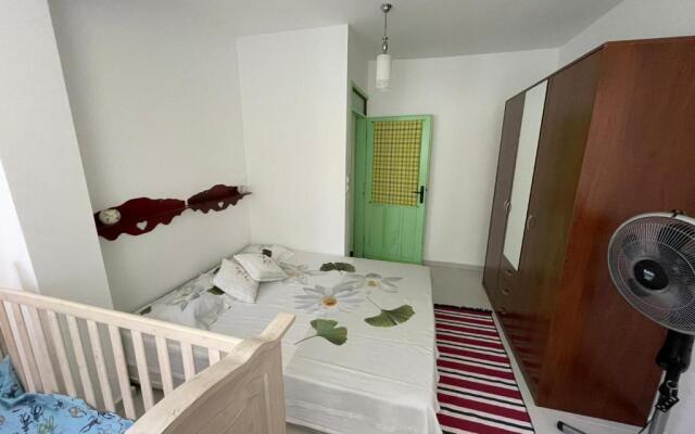 Lovely 2 bedroom house in the heart of the city