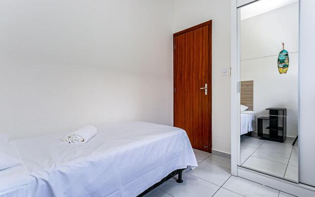 Apto amplo e moderno no Santinho VER102