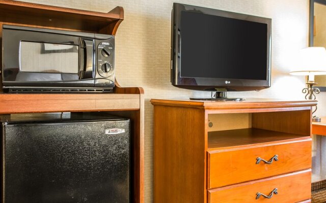 Comfort Inn Sidney - OH