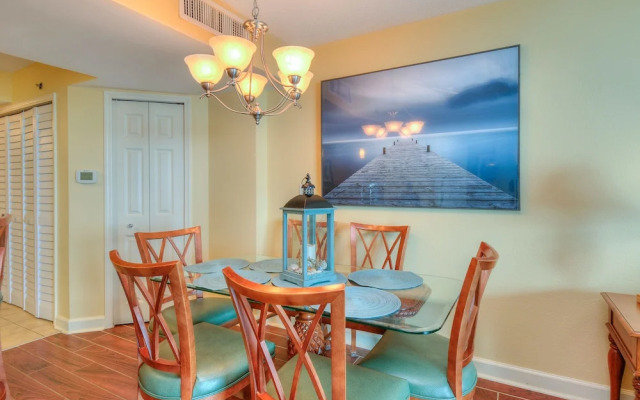 The Horizon at 77th by RedAwning