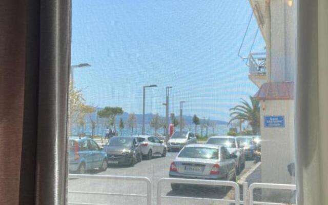 Seaside Studio 1 ( 30 meters from the beach )