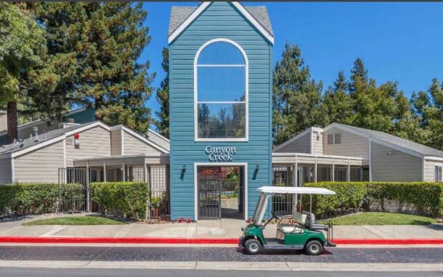 Global Luxury Suites in Downtown San Ramon