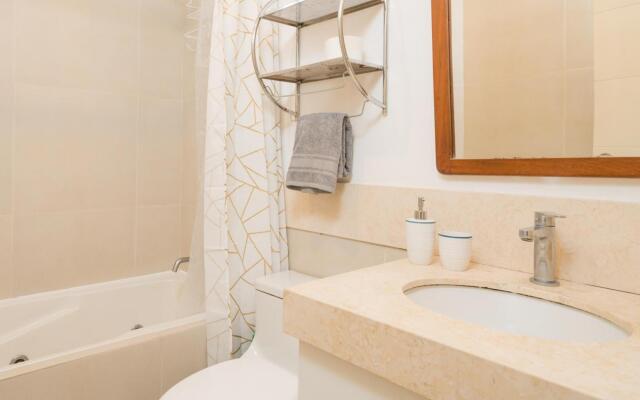 Outstanding Ocean View 2BR 2BA. Pool,Gym