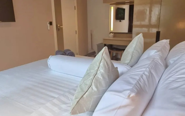 B207-hi-ended Pool Access 1br 300m 2 Ao Nang Beach