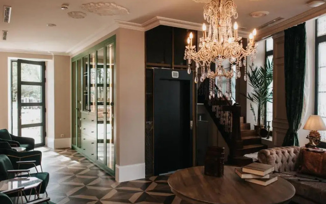 1930 Boutique Hotel