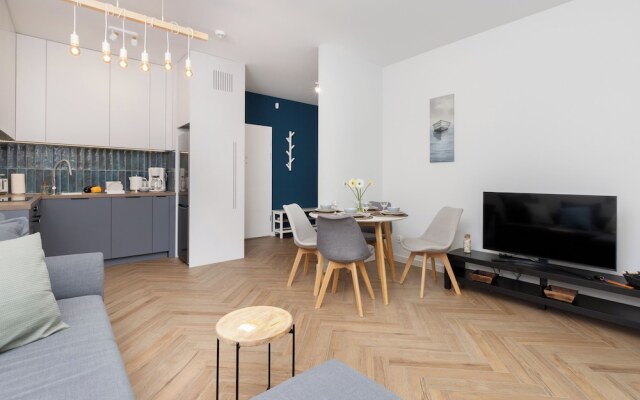 Apartment Mlyny Gdanskie by Renters