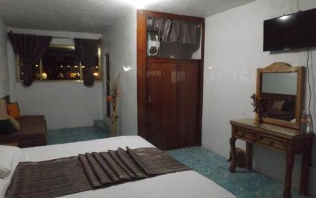 Hostal Plaza Central