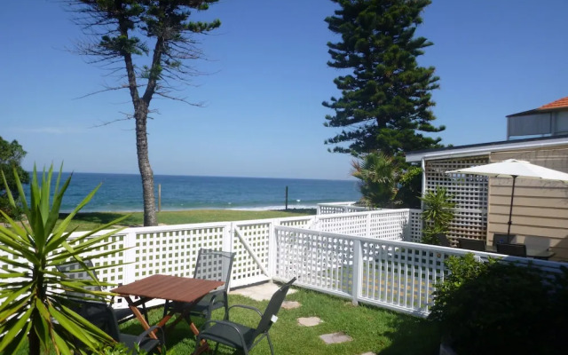 Coachhouse on the Beach