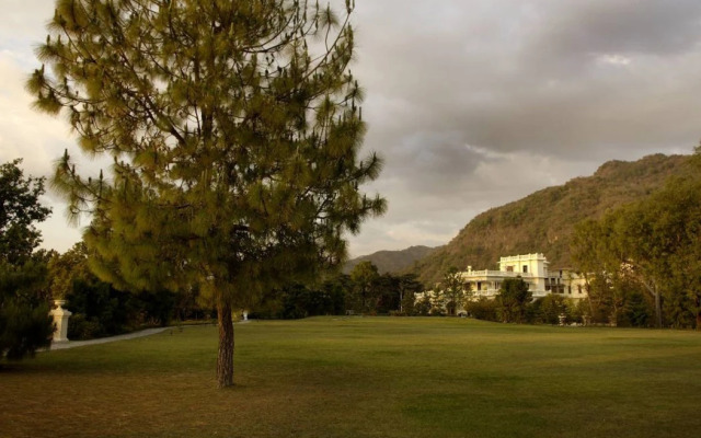 Ananda In The Himalayas