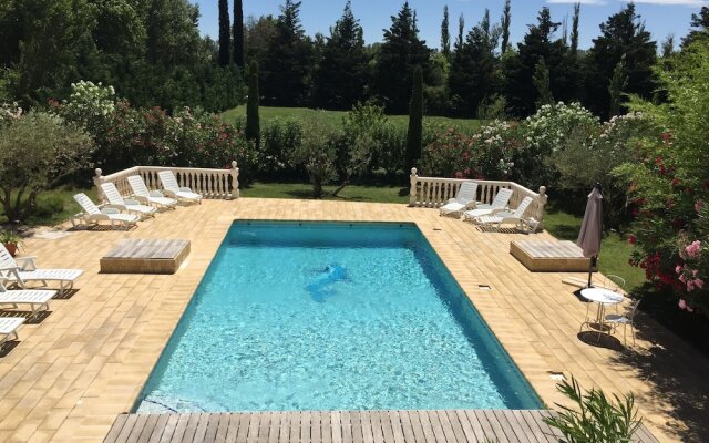 Gîte - Au Soleil Ocre Avignon