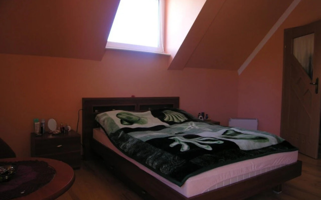 Amazing Home in Rowy With 4 Bedrooms