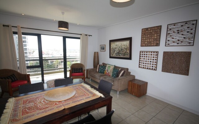 Manhattan 808 by CTHA