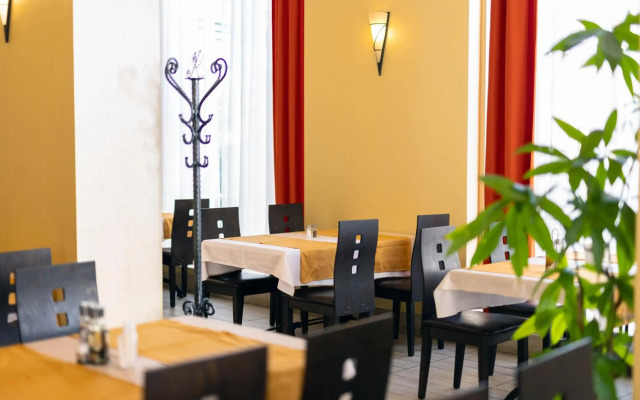 Rome Palace Deluxe
