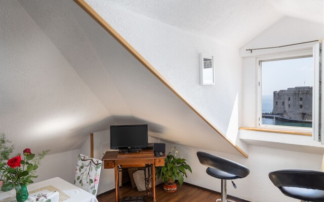 Old Town Sunrise Apartments