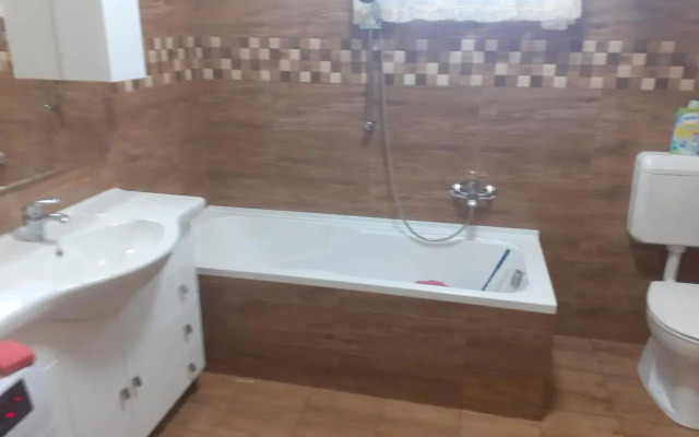Fejérvári Vendégház