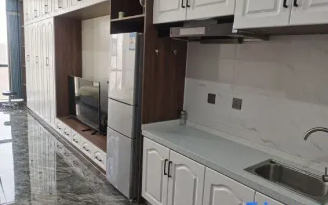 Pingyi Binhe New Fashion Apartment