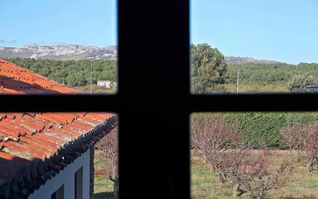 Hotel Valle Del Eria