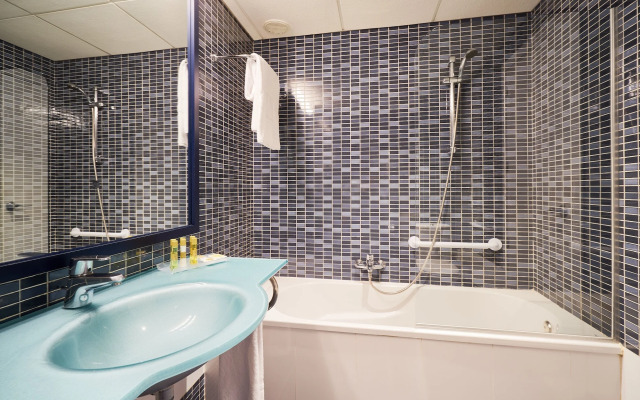 Отель Eurostars Malaga