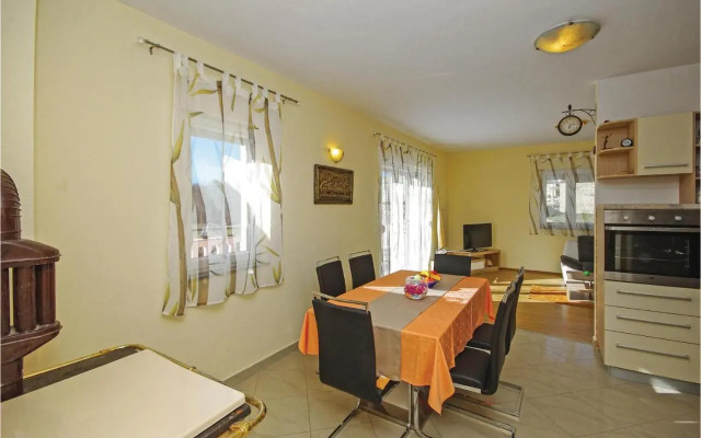 Holiday Home Kresevo with Fireplace 11