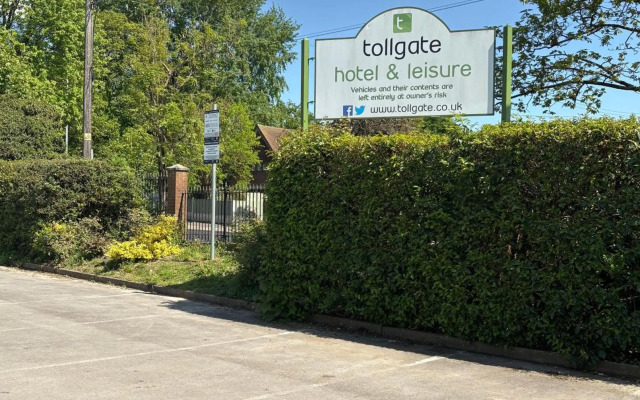 Tollgate Hotel And Leisure