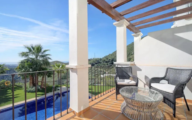 A Beautiful Modern Two Bedroom Villa