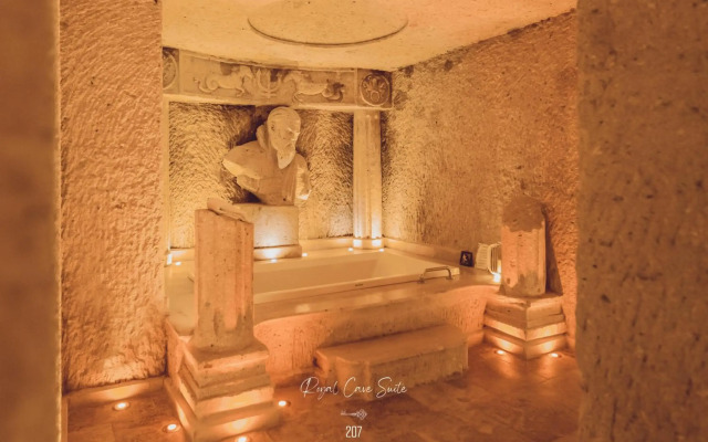 Nino Cave Suites