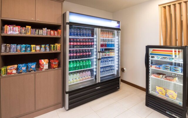 Holiday Inn Express & Suites Auburn by IHG