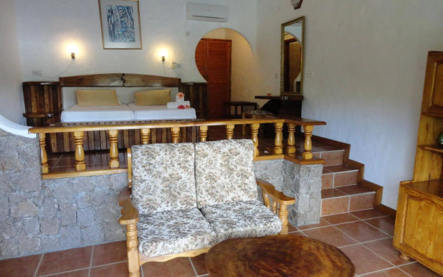 Lazare Picault Hotel