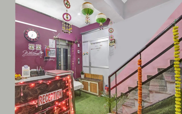 OYO Flagship 70370 Silver Inn