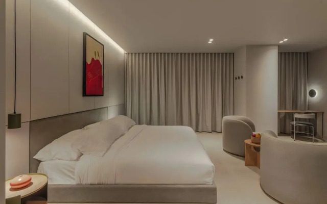 Wake BioHotel