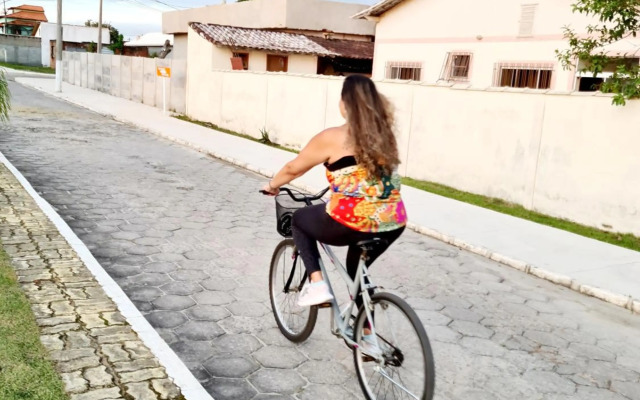 Casa em Condomínio com Piscina Privativa