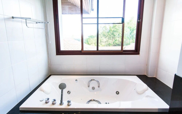 Luxury Seaview Pool Villa at Chalong