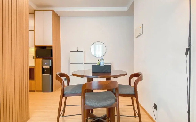 Best Choice 1Br With Extra Room Apartment Thamrin Residence