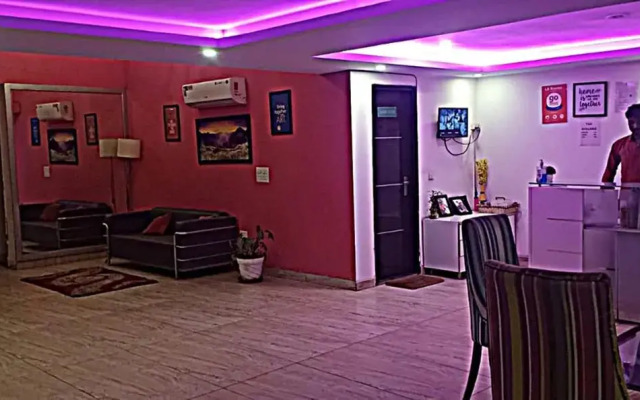 LA Rooms