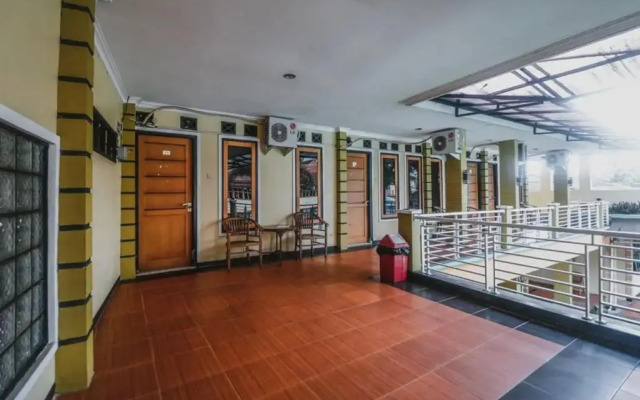 OYO 90114 New Cipayung Asri Hotel
