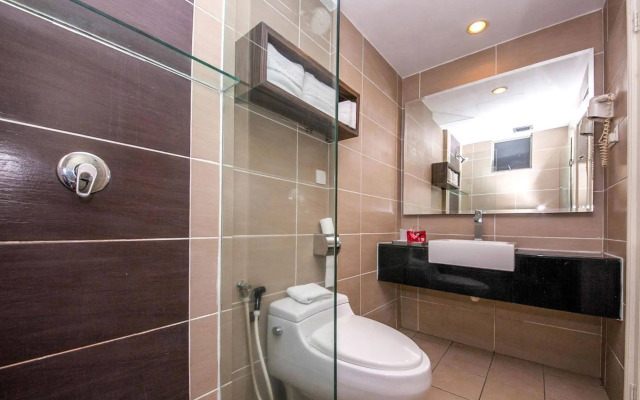 OYO Rooms Bundusan Commercial Centre