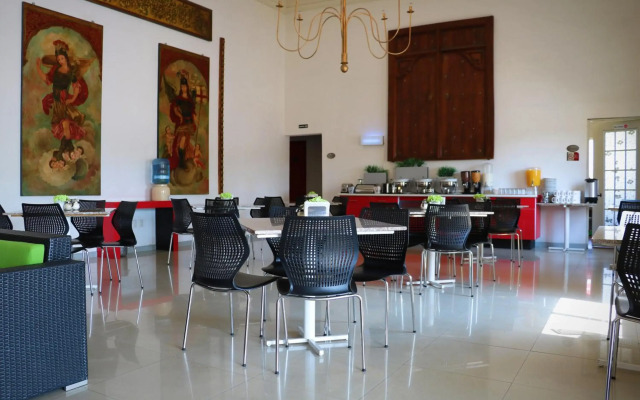 Zar Queretaro Hotel