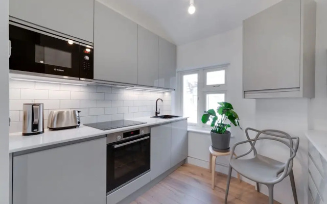 Stairway To Heaven - Fitzrovia - by Frankie Says