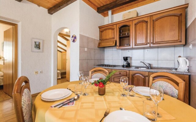 Amazing Home in Lovran With Wifi and 2 Bedrooms
