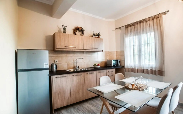 Potamos Apartments