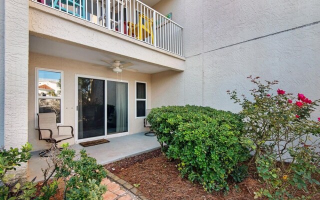 Poolside Villas #104