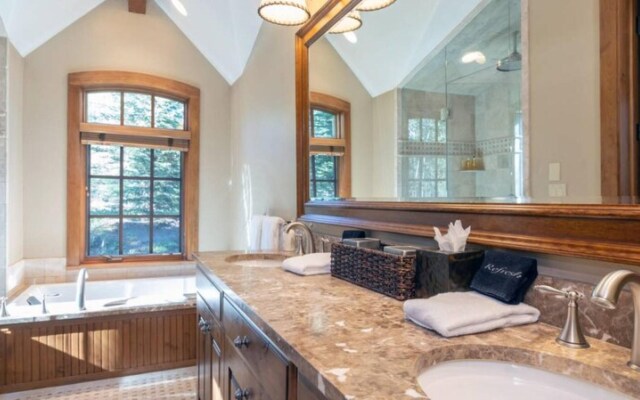 Ice Castle by Exceptional Stays