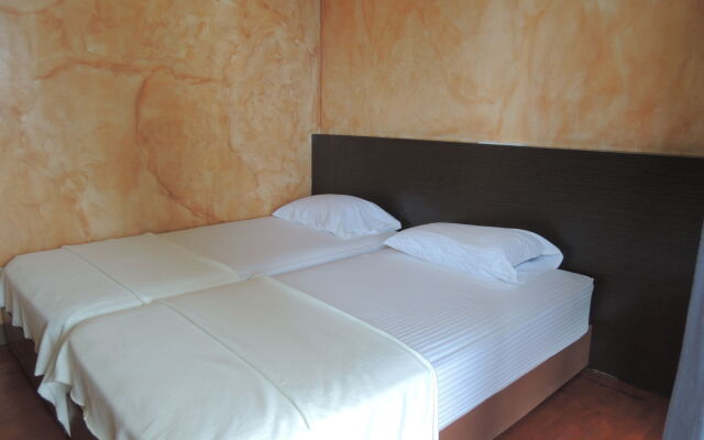 24/7 Lantawan Resort
