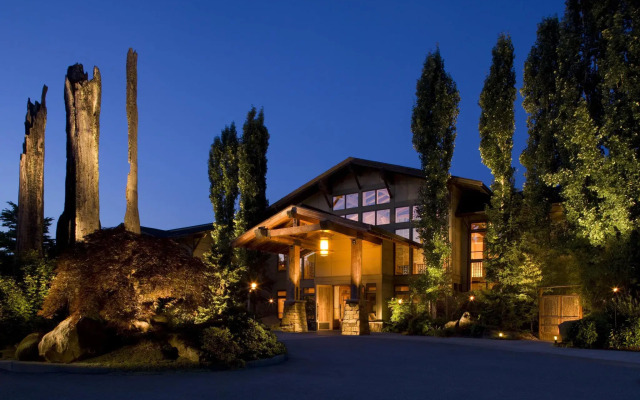 Willows Lodge